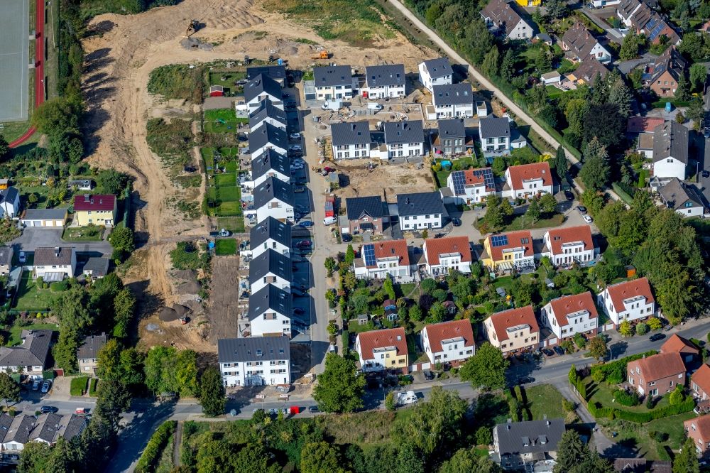 Aerial image Witten - Construction site to build a new multi-family residential complex on Guennemannshof in Witten in the state North Rhine-Westphalia, Germany