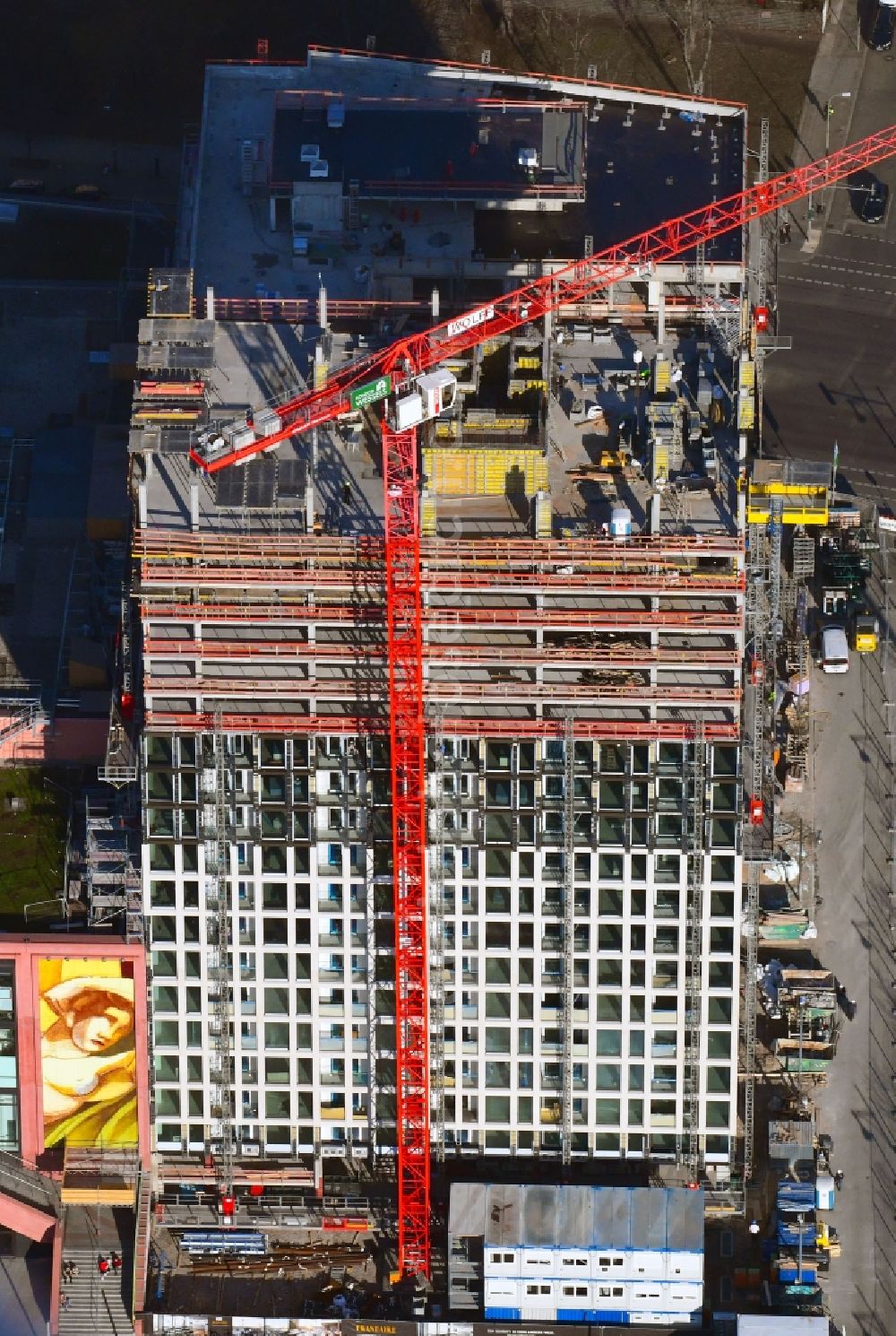 Aerial photograph Berlin - Construction site to build a new multi-family residential complex Grandaire on Voltairestrasse corner Alexanderstrasse - Dircksenstrasse in the district Mitte in Berlin, Germany