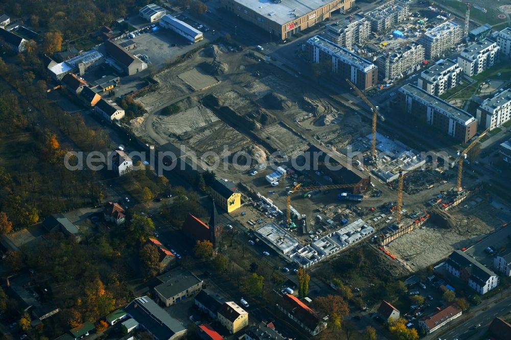 Berlin from above - Construction site to build a new multi-family residential complex of Gut Alt-Biesdorf on Weissenhoeher Strasse in Berlin, Germany