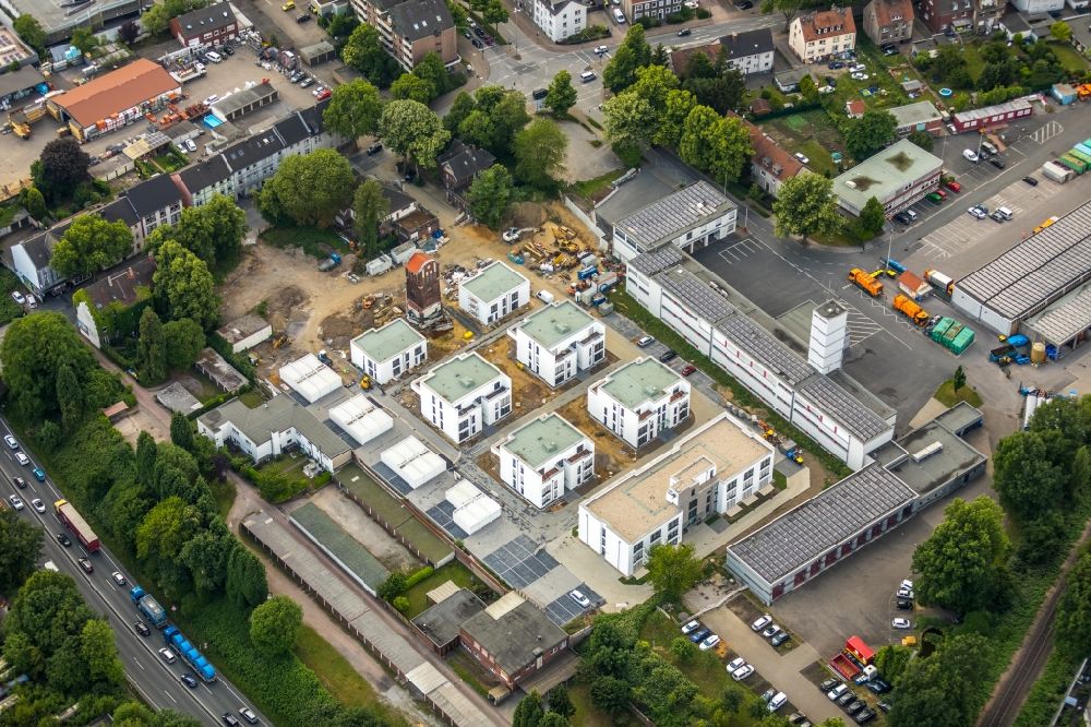 Gladbeck from above - Construction site to build a new multi-family residential complex of GWP Roter Turm GmbH along the Grabenstrasse in the district Gelsenkirchen-Nord in Gladbeck in the state North Rhine-Westphalia