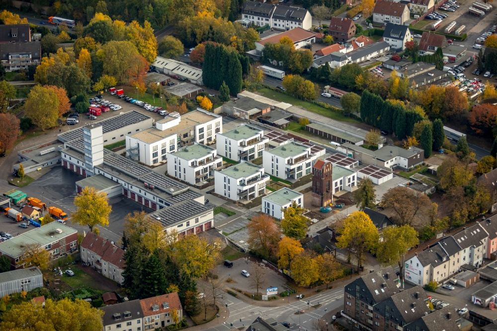Gladbeck from the bird's eye view: Construction site to build a new multi-family residential complex of GWP Roter Turm GmbH along the Grabenstrasse in the district Gelsenkirchen-Nord in Gladbeck in the state North Rhine-Westphalia