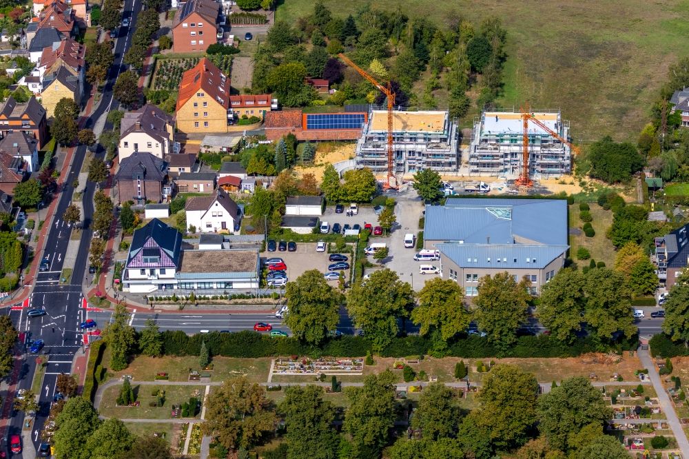 Hamm from the bird's eye view: Construction site to build a new multi-family residential complex on Ludwig-Teleky-Strasse in Hamm in the state North Rhine-Westphalia, Germany