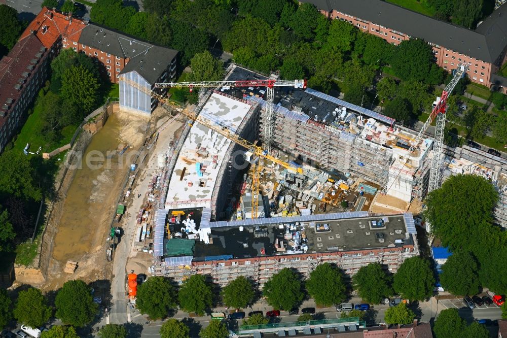 Hamburg from the bird's eye view: Construction site to build a new multi-family residential complex on Horner Weg - Bei den Zelten in the district Horn in Hamburg, Germany