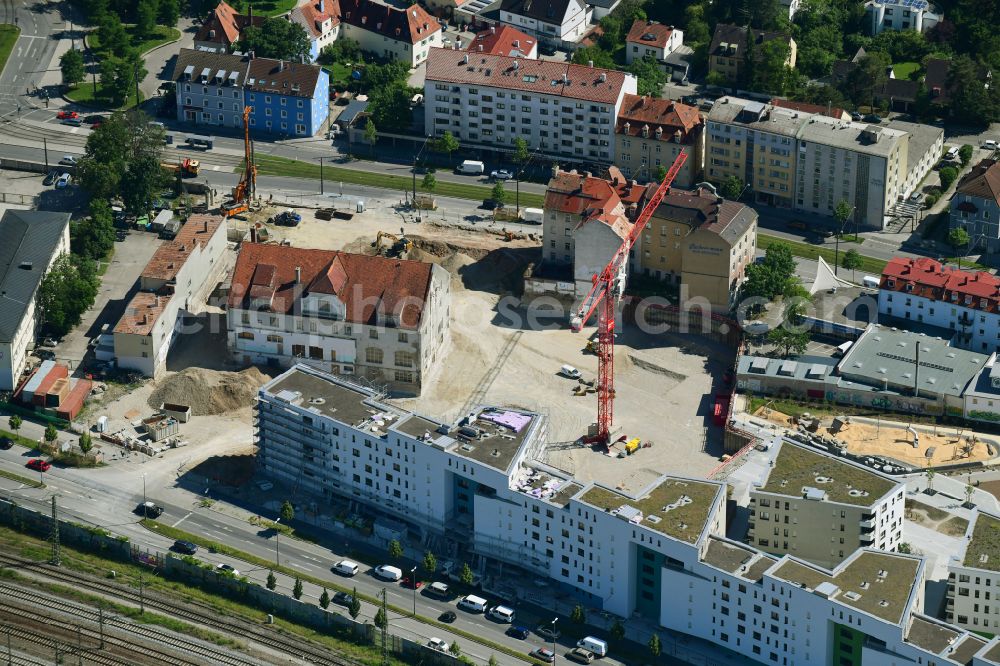 München from the bird's eye view: Construction site to build a new multi-family residential complex Kuvertfabrik in the district Pasing-Obermenzing in Munich in the state Bavaria, Germany