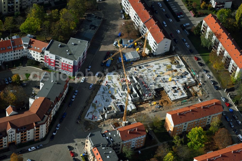 Magdeburg from above - Construction site to build a new multi-family residential complex of Wohnungsbaugenossenschaft Magdeburg-Stadtfeld eG on Peter-Paul-Strasse - Johannes-Kirsch-Strasse in Magdeburg in the state Saxony-Anhalt, Germany