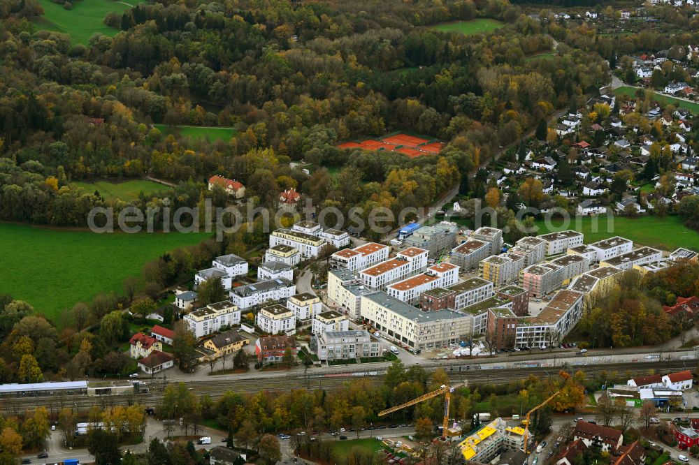 München from above - Construction site to build a new multi-family residential complex Marianne-Hoppe-Strasse - Henschelstrasse - Federseestrasse in the district Lochhausen in Munich in the state Bavaria, Germany