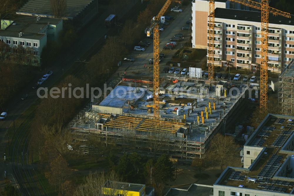 Berlin from above - Construction site to build a new multi-family residential complex Muehlengrund on Rotkamp corner Matenzeile in the district Neu-Hohenschoenhausen in Berlin, Germany