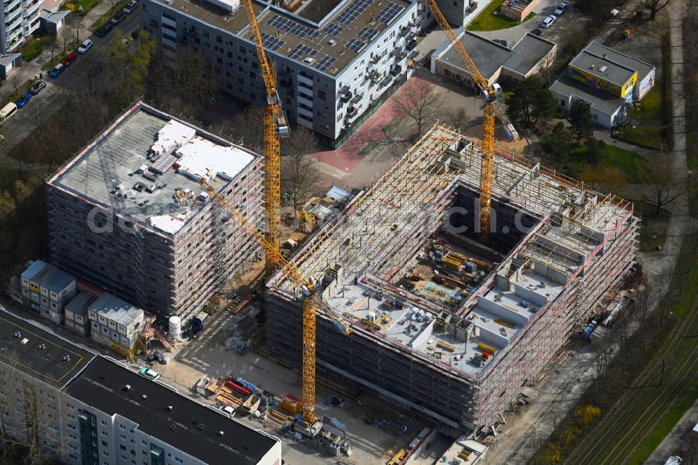 Berlin from above - Construction site to build a new multi-family residential complex Muehlengrund on Rotkamp corner Matenzeile in the district Neu-Hohenschoenhausen in Berlin, Germany