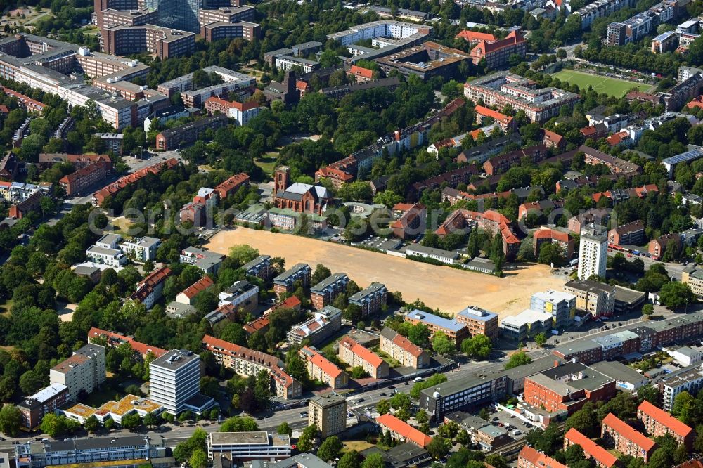 Hamburg from above - Construction site to build a new multi-family residential complex Neues Quartier Mesterkamp on Weidestrasse - Elsastrasse in the district Barmbek-Sued in Hamburg, Germany