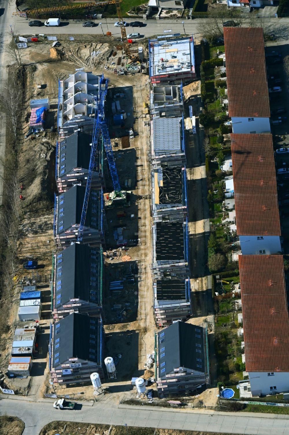 Aerial photograph Berlin - Construction site to build a new multi-family residential complex Am Niederfeld - Rosenhagener Strasse - Hohenseeweg - Steffenshagener Strasse in the district Kaulsdorf in Berlin, Germany