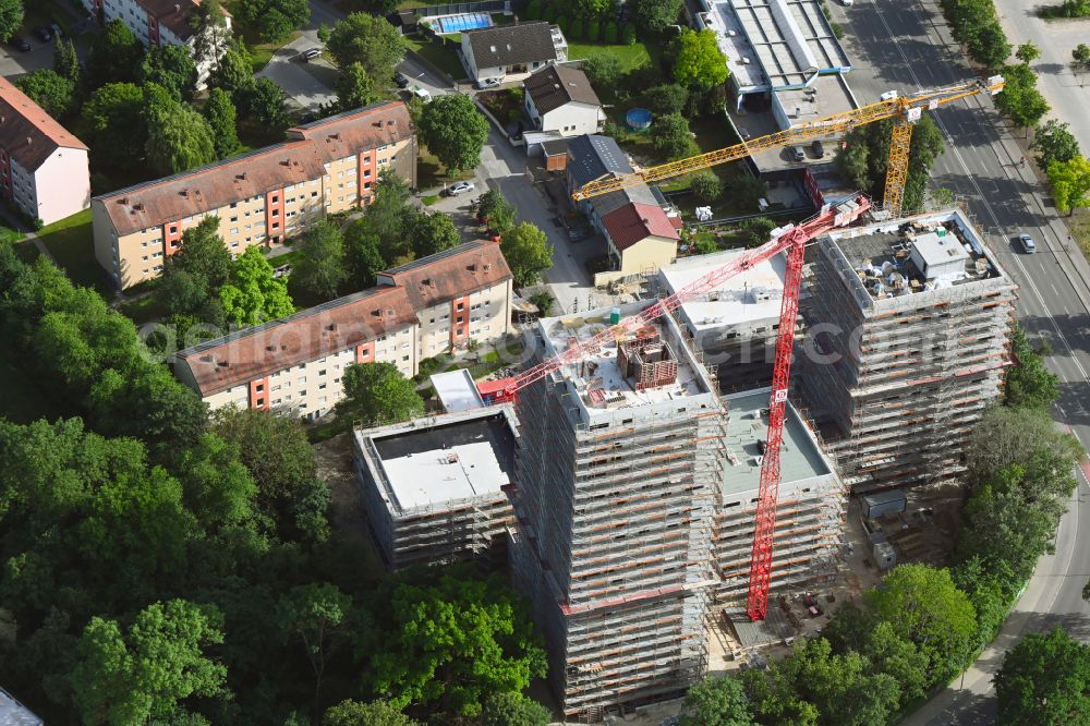 Ingolstadt from the bird's eye view: Construction site to build a new multi-family residential complex on Stargarder Strasse - Suedliche Ringstrasse in the district Monikaviertel in Ingolstadt in the state Bavaria, Germany