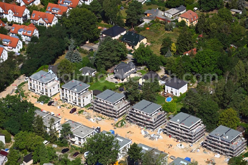 Aerial image Hohen Neuendorf - Construction site to build a new multi-family residential complex between Friedrich-Naumann-Strasse and Rosentaler Strasse in the district Niederheide in Hohen Neuendorf in the state Brandenburg, Germany