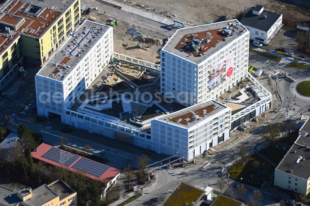 München from the bird's eye view: Construction site to build a new multi-family residential complex of MuenchenBau GmbH on Berduxstrasse in the district Pasing-Obermenzing in Munich in the state Bavaria, Germany