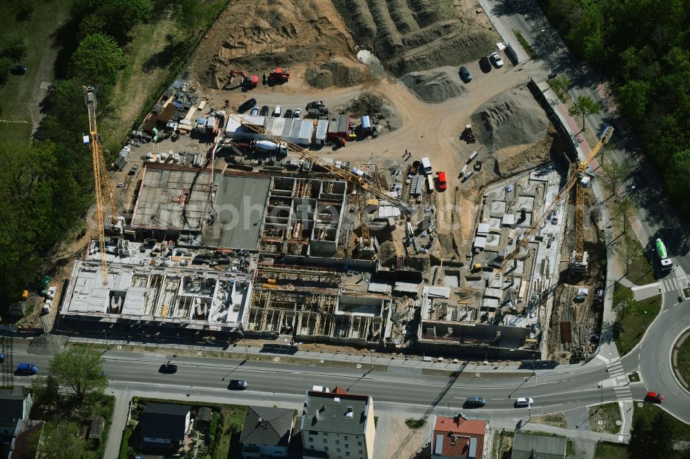Teltow from the bird's eye view: Construction site to build a new multi-family residential complex Quartier on Kirchplatz on Ruhlsdorfer Strasse in Teltow in the state Brandenburg, Germany