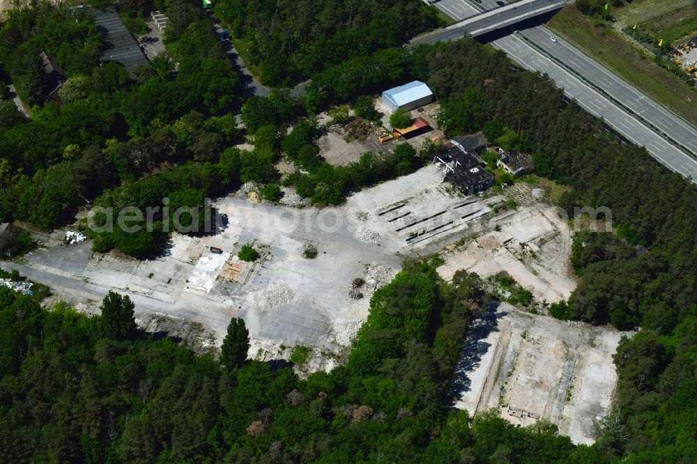 Aerial image Kleinmachnow - Construction site to build a new multi-family residential complex Quartier on Stahnsdorfer Donm in Kleinmachnow in the state Brandenburg, Germany