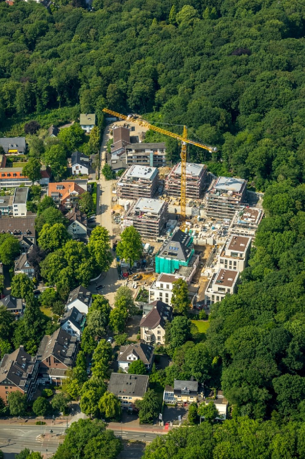 Duisburg from above - Construction site to build a new multi-family residential complex of QUARTIER WILHELMSHOeHE GmbH in the district Duissern in Duisburg in the state North Rhine-Westphalia