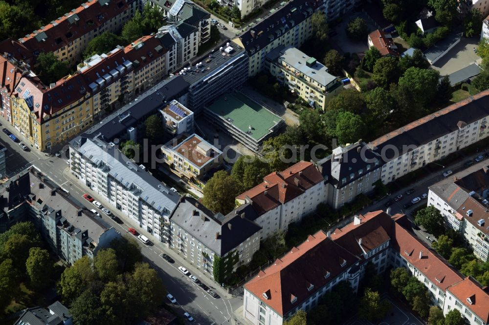 Aerial photograph München - Construction site to build a new multi-family residential complex an der Rheinstrasse corner Mainzer Strasse in Munich in the state Bavaria