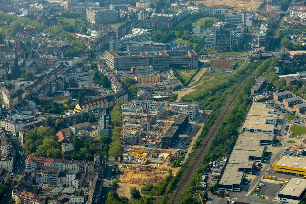 Aerial photograph Düsseldorf - Construction site to build a new multi-family residential complex Schoeffenhoefe of Vivawest Wohnen GmbH on Mindener Strasse in Duesseldorf in the state North Rhine-Westphalia, Germany