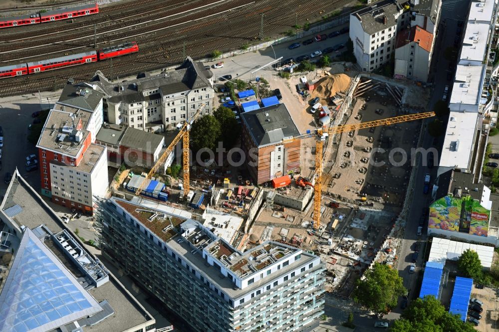 Hamburg from above - Construction site to build a new multi-family residential complex on Schultzweg corner Norderstrasse in the district Hammerbrook in Hamburg, Germany