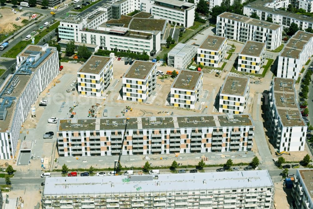 Aerial photograph Schönefeld - Construction site to build a new multi-family residential complex Sonnenhoefe through the Deutsche Immobilien Entwicklungs AG on Angerstrasse - Aldebaronstrasse - Hons-Grade-Allee in Schoenefeld in the state Brandenburg, Germany