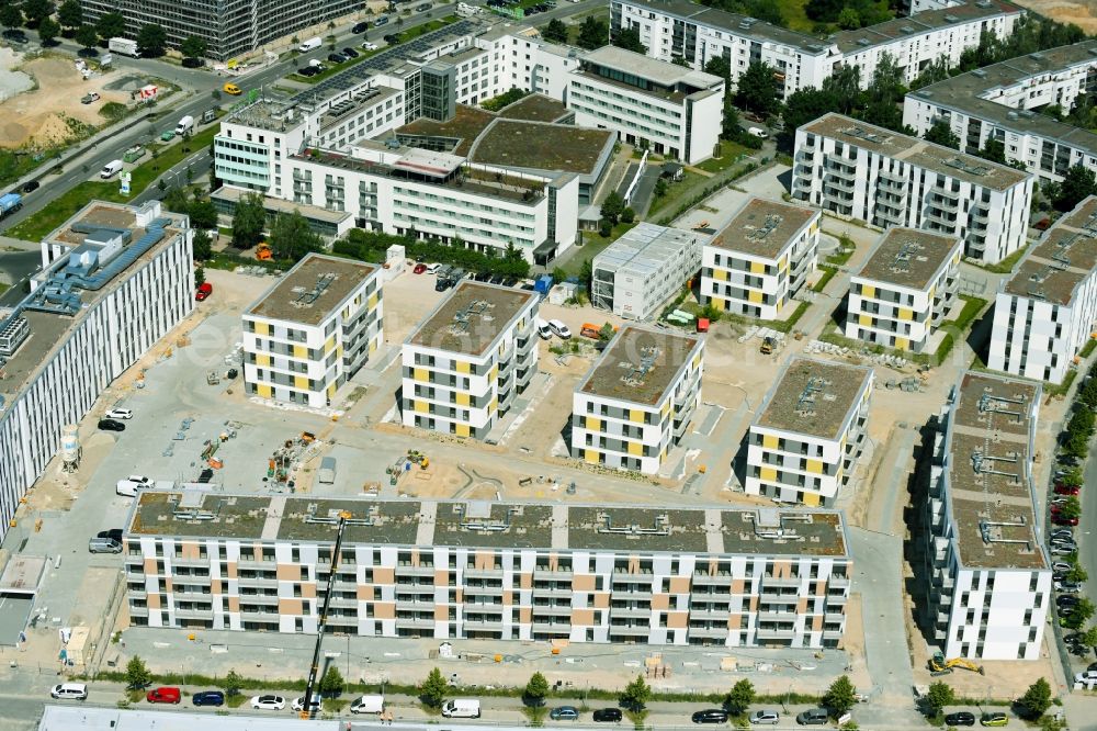 Schönefeld from above - Construction site to build a new multi-family residential complex Sonnenhoefe through the Deutsche Immobilien Entwicklungs AG on Angerstrasse - Aldebaronstrasse - Hons-Grade-Allee in Schoenefeld in the state Brandenburg, Germany