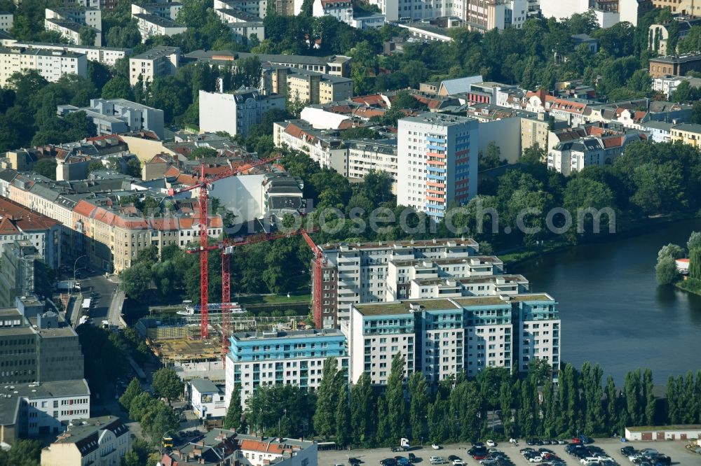 Aerial photograph Berlin - Construction site to build a new multi-family residential complex Spree-One of OPTIMA-AEGIDIUS-FIRMENGRUPPE Nymphenburger Beteiligungs AG on Dovestrasse in the district Charlottenburg-Wilmersdorf in Berlin, Germany