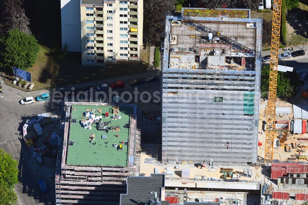 Aerial photograph Berlin - Construction site to build a new multi-family residential complex Theodor-Loos-Weg corner Wutzkyallee in the district Buckow in Berlin, Germany