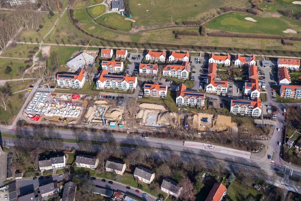 Aerial image Gelsenkirchen - Construction site to build a new multi-family residential complex of Vivawest Wohnen GmbH An of Rennbahn in Gelsenkirchen in the state North Rhine-Westphalia, Germany