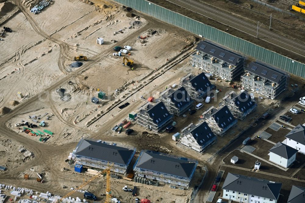 Aerial image Oranienburg - Construction site to build a new multi-family residential complex Vorstadtgaerten Aderluch in the district Sachsenhausen in Oranienburg in the state Brandenburg, Germany