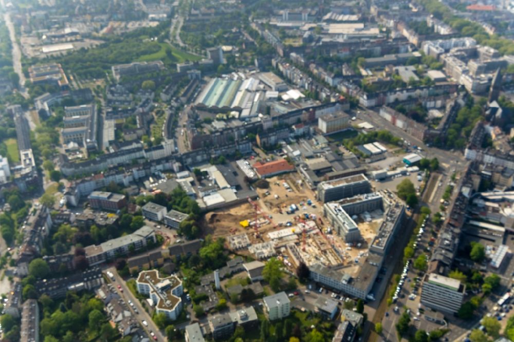 Düsseldorf from above - Construction site to build the new multi-family residential complex WILMA-Wohngebiet Freiraum on Witzelstrasse in the district Bilk in Duesseldorf in the state North Rhine-Westphalia, Germany