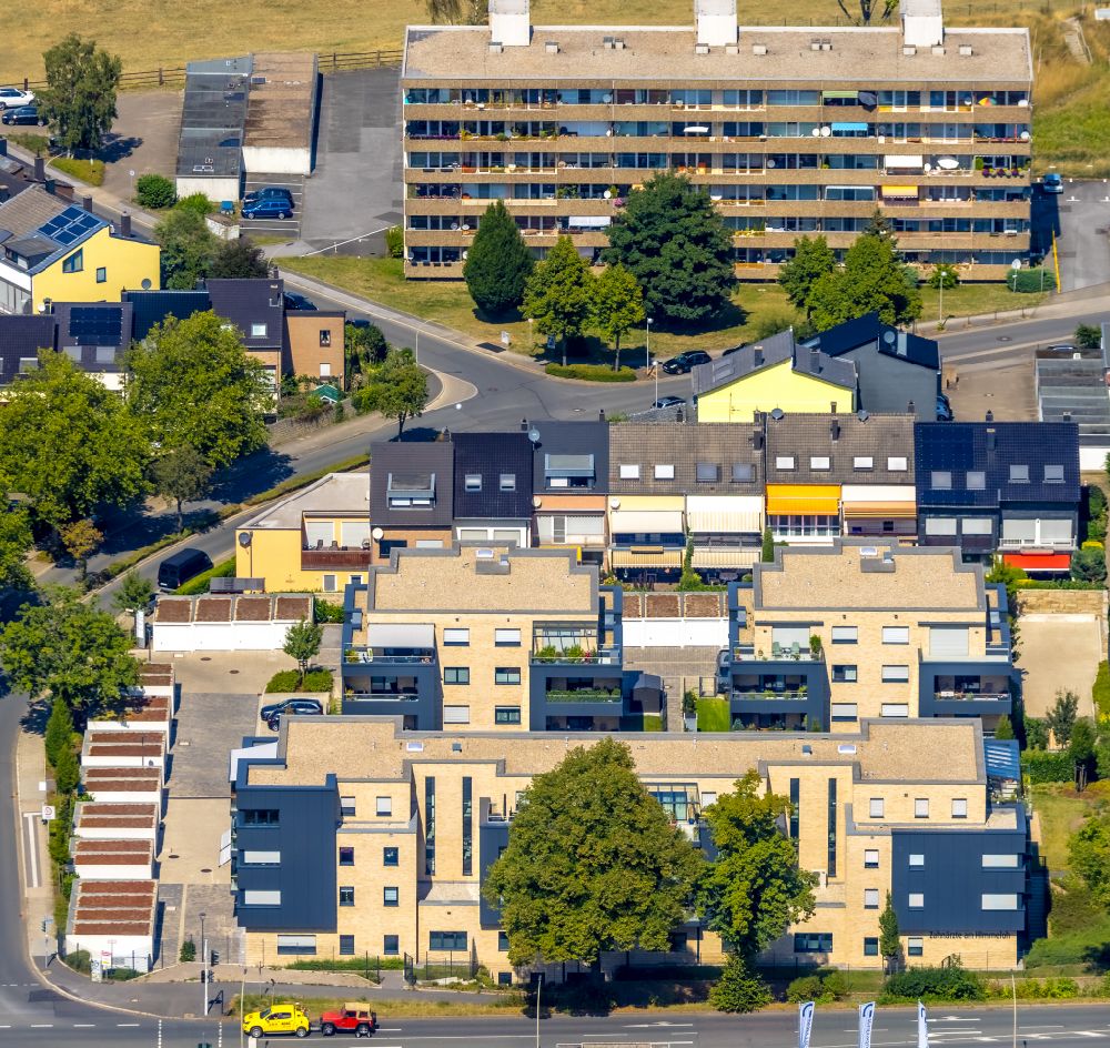 Witten from the bird's eye view: Construction site to build a new multi-family residential complex on Himmelohstrasse - Hoerder Strasse in Witten in the state North Rhine-Westphalia, Germany
