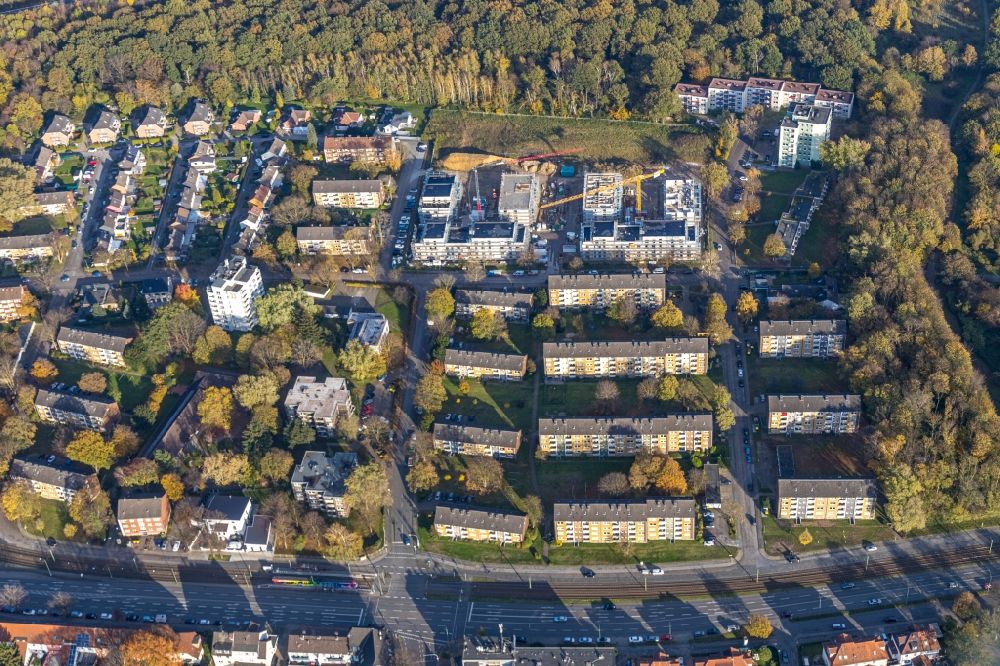 Duisburg from the bird's eye view: Construction site to build a new multi-family residential complex Wohnquartier Walsum on Goerdelerstrasse in the district Vierlinden in Duisburg in the state North Rhine-Westphalia, Germany