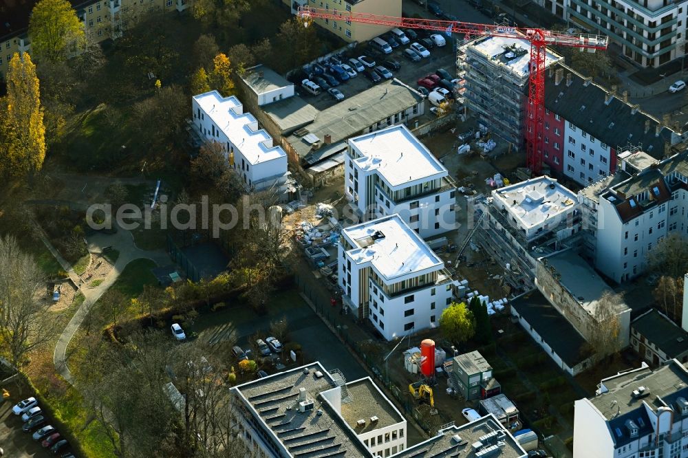 Berlin from above - Construction site to build a new multi-family residential complex on Simon-Bolivar-Strasse in the district Hohenschoenhausen in Berlin, Germany