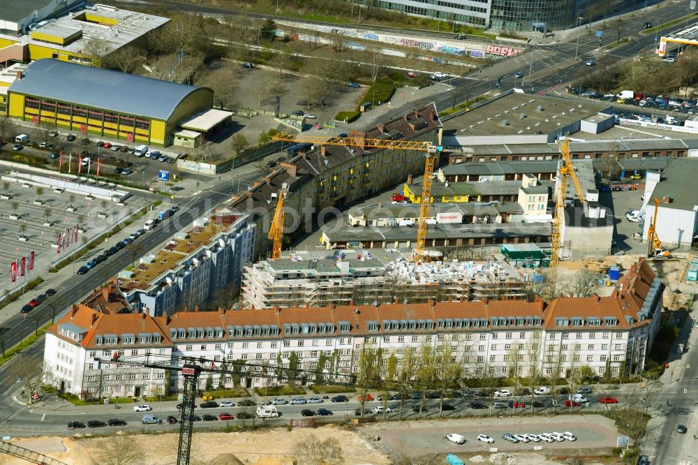 Berlin from above - Construction site to build a new multi-family residential complex Sachsendamm - Gotenstrasse - Tempelhofer Weg in the district Schoeneberg in Berlin, Germany