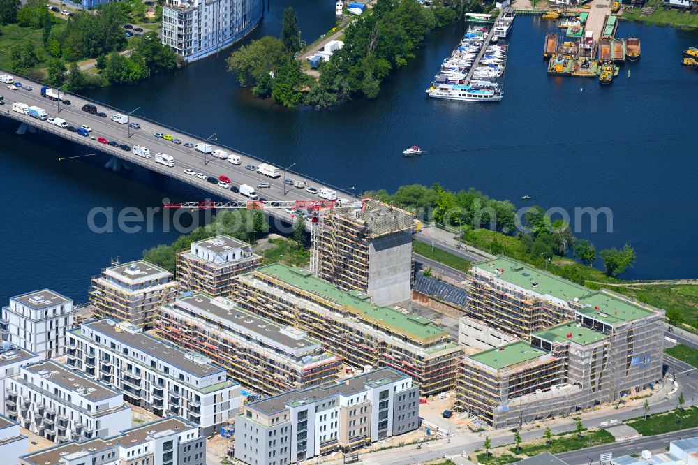 Berlin from above - Residential construction site with multi-family housing development - new building Waterkant on Daumstrasse in the district Haselhorst in Berlin, Germany