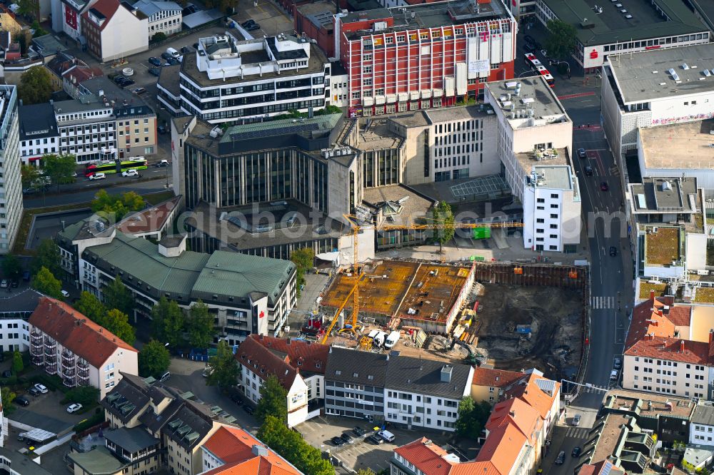 Aerial photograph Osnabrück - Construction site for the new construction of a multi-generational residential building Pure life modern apartment - concept on Moeserstrasse - Georgstrasse in the district Innenstadt in Osnabrueck in the state Lower Saxony, Germany