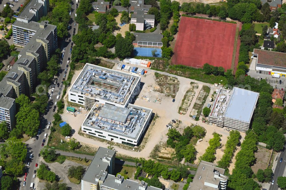 Aerial image Berlin - New construction site of the school building Leonardo-da-Vinci-Gymnasium on Christoph-Ruden-Strasse in the district Buckow in Berlin, Germany