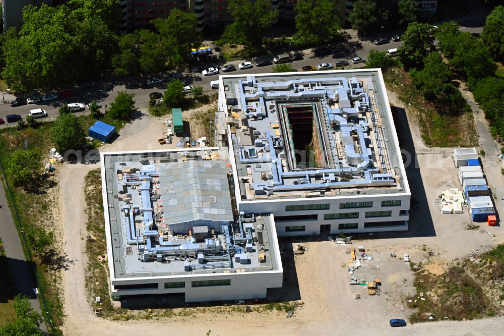 Berlin from above - New construction site of the school building Leonardo-da-Vinci-Gymnasium on Christoph-Ruden-Strasse in the district Buckow in Berlin, Germany