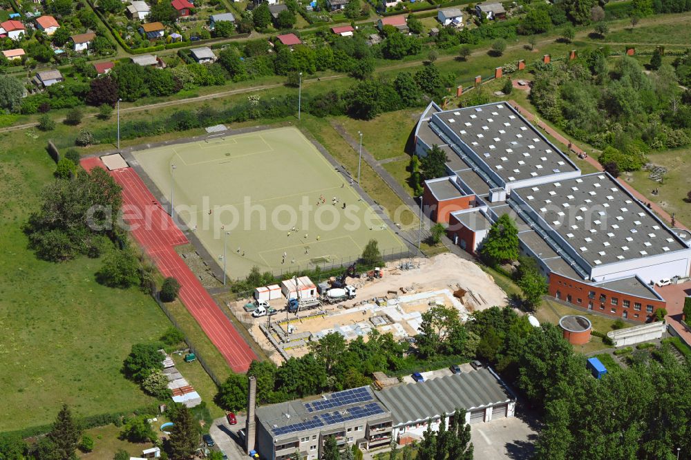 Aerial photograph Berlin - New construction site of the school building of Barnim Gymnasium on street Ahrensfelder Chaussee in the district Falkenberg in Berlin, Germany