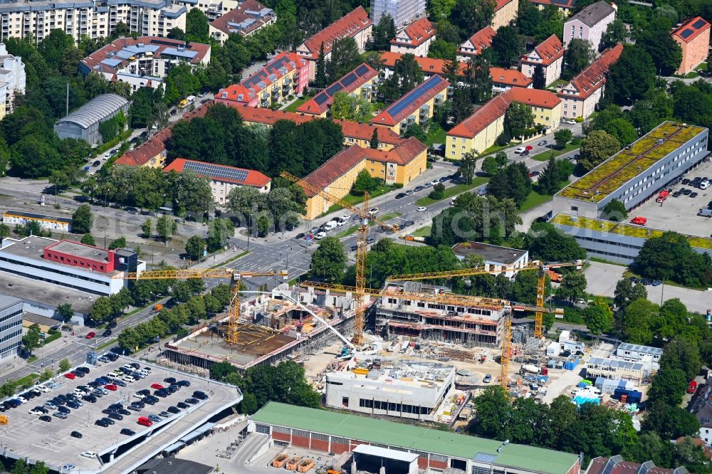 Aerial photograph München - New construction site of the school building on Boschetsrieder Strasse corner Aidenbachstrasse in the district Obersendling in Munich in the state Bavaria, Germany