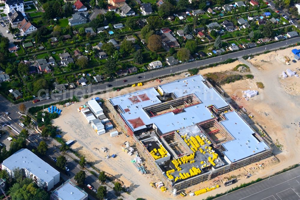 Berlin from above - New construction site of the school building Clay-Oberschule on Neudecker Weg and August-Froehlich-Strasse in Berlin, Germany
