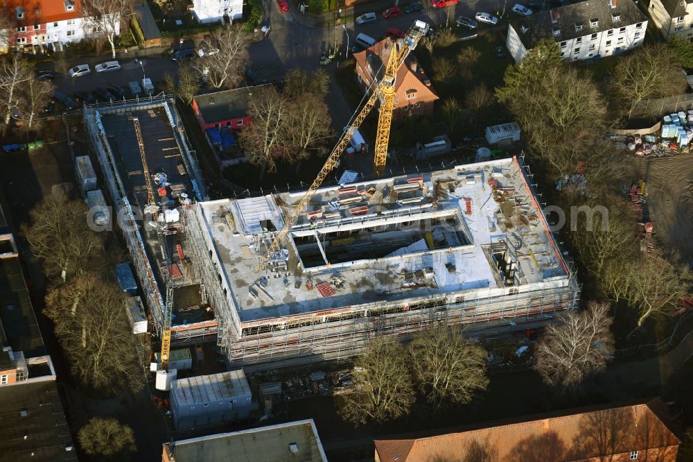 Aerial photograph Lübeck - New construction site of the school building of GGS St Juergen on Moenkhofer Weg in the district Huextertor - Muehlentor - Gaertnergasse in Luebeck in the state Schleswig-Holstein, Germany