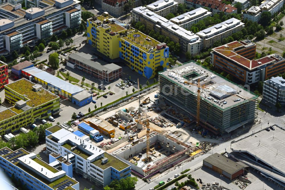 Aerial image München - New construction site of the school building on Gmunder Strasse - Aidenbachstrasse in the district Obersendling in Munich in the state Bavaria, Germany