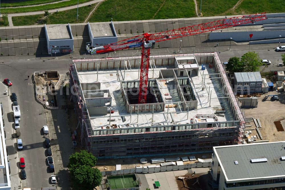 Berlin from above - New construction site of the school building 48. Grundschule on street Conrad-Blenkle-Strasse in the district Prenzlauer Berg in Berlin, Germany