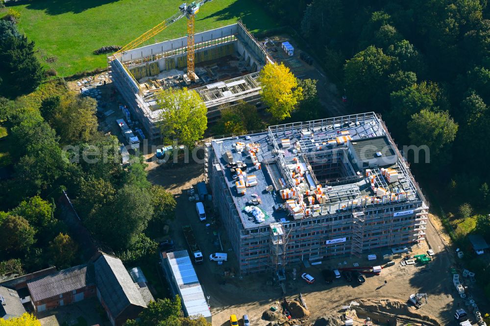 Aerial photograph Berlin - New construction site of the school building Grundschule unter den Baeumen on street Alt-Blankenburg in the district Blankenburg in Berlin, Germany