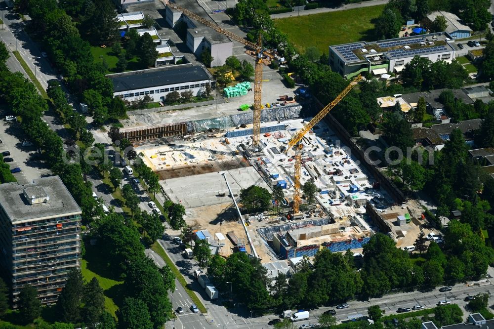 München from the bird's eye view: New construction site of the school building on Karl-Marx-Ring - Hans-Lohr-Weg in the district Ramersdorf-Perlach in Munich in the state Bavaria, Germany