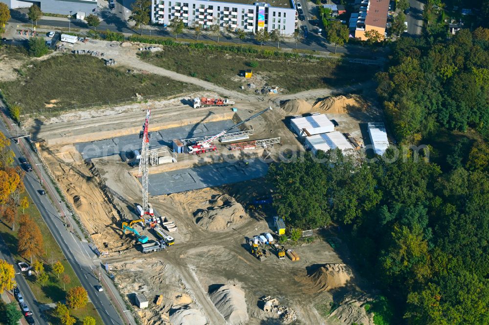 Aerial photograph Berlin - New construction site of the school building Rhenaniastrasse corner Daumstrasse in the district Haselhorst in Spandau in Berlin, Germany