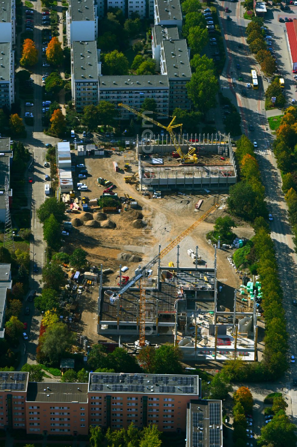 Aerial photograph Berlin - new construction site of the school building on Naumburger Ring in the district Hellersdorf in Berlin, Germany