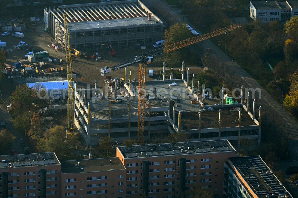 Aerial image Berlin - New construction site of the school building on Naumburger Ring in the district Hellersdorf in Berlin, Germany