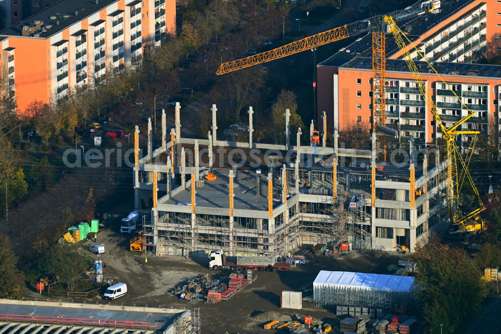Aerial photograph Berlin - New construction site of the school building on Naumburger Ring in the district Hellersdorf in Berlin, Germany